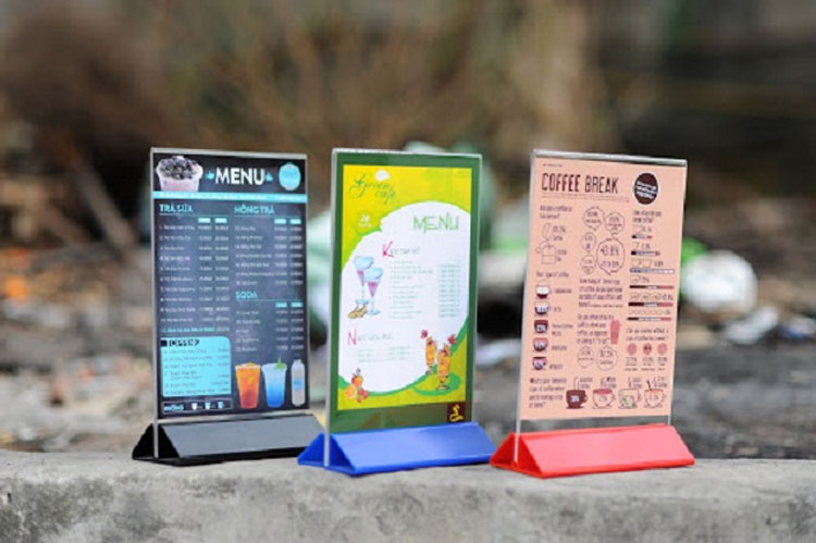 Kích thước menu để bàn như thế nào là hợp lý? Giải đáp thắc mắc